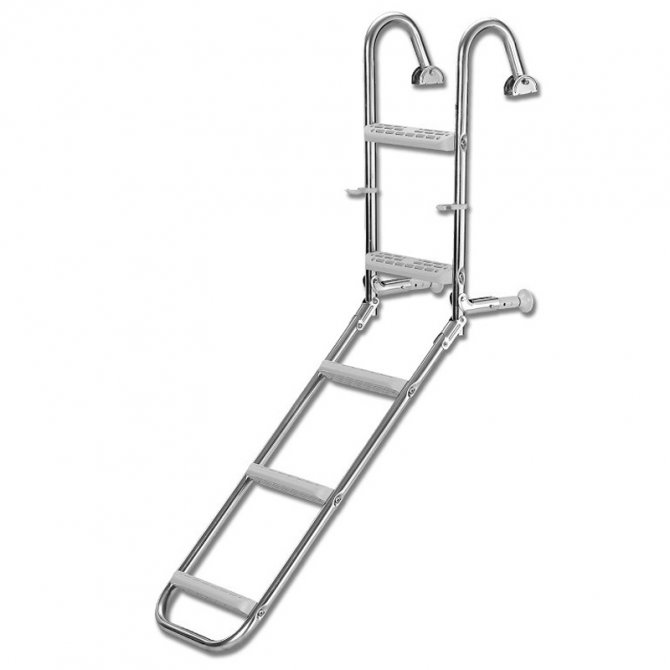 Folding boarding ladder for transom